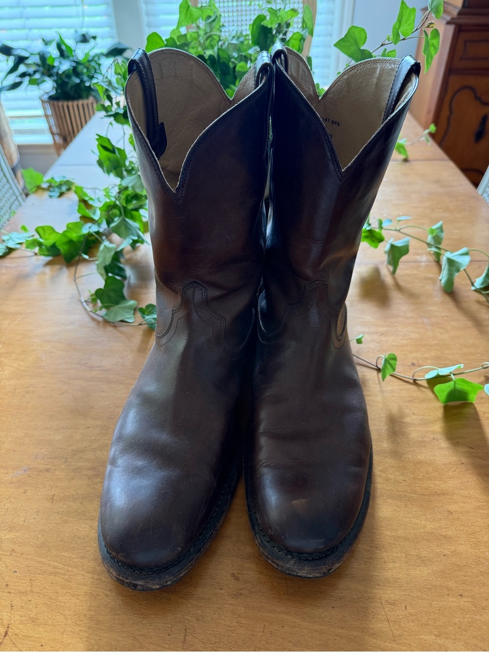 Frye Men's Classic Brown Leather Western Boots